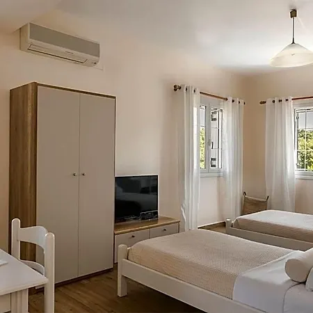 Theros Retreat 4*